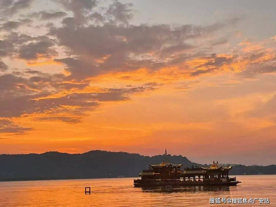 -楼盘欢迎您-小区环境-户型-价格-地址-楼盘详情-周边配套-售楼处电话AG真人百家乐文鸿金座(售楼处)网站-杭州文鸿金座销售中心(营销中心)(图6)